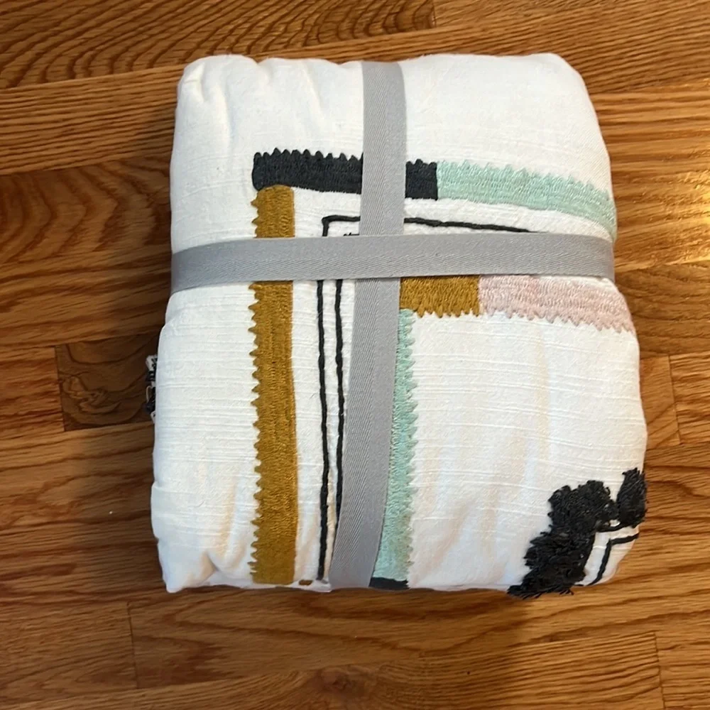 Anthropologie Kessabine Duvet Cover NWT Twin